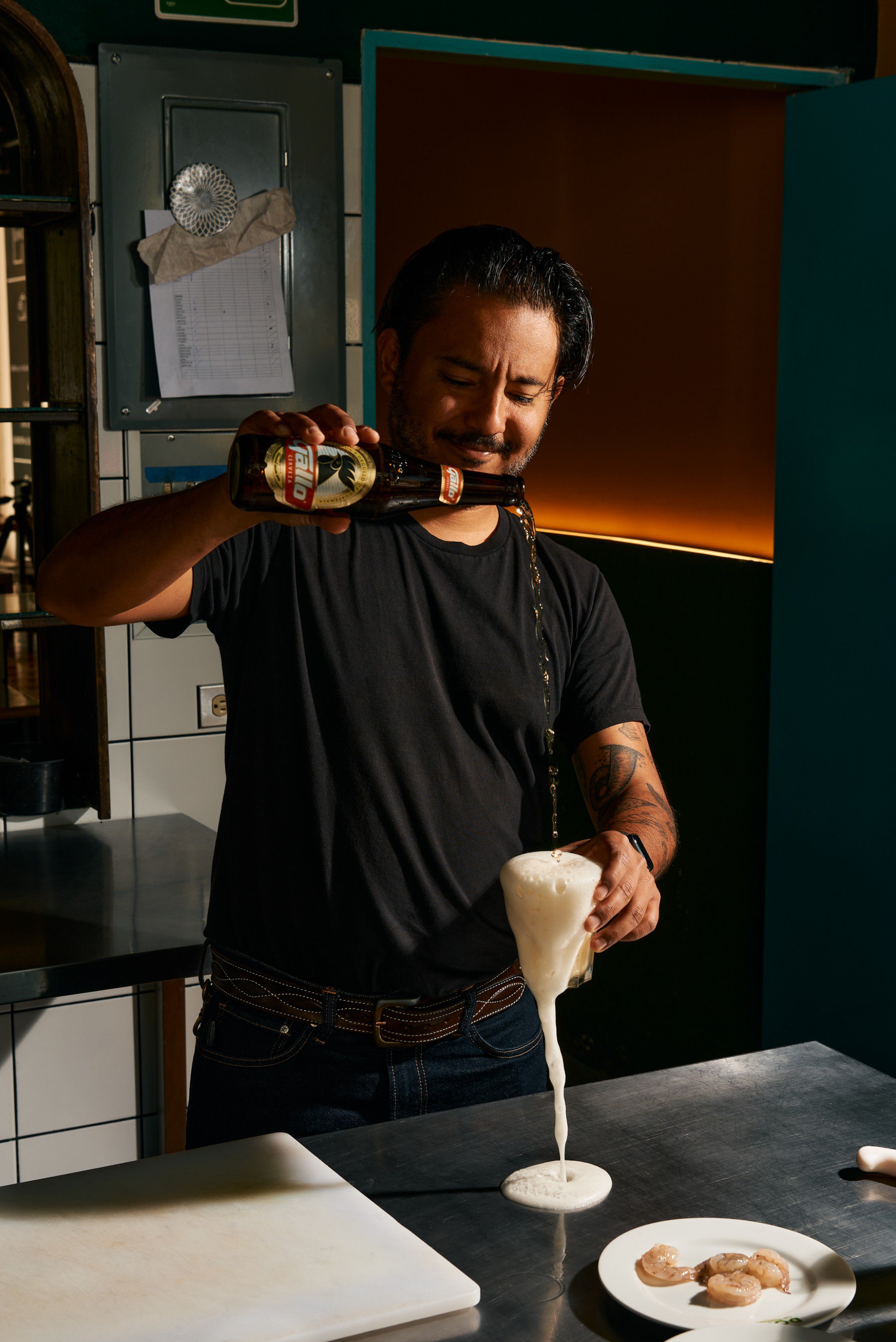 El chef Pablo Díaz y Cerveza Gallo