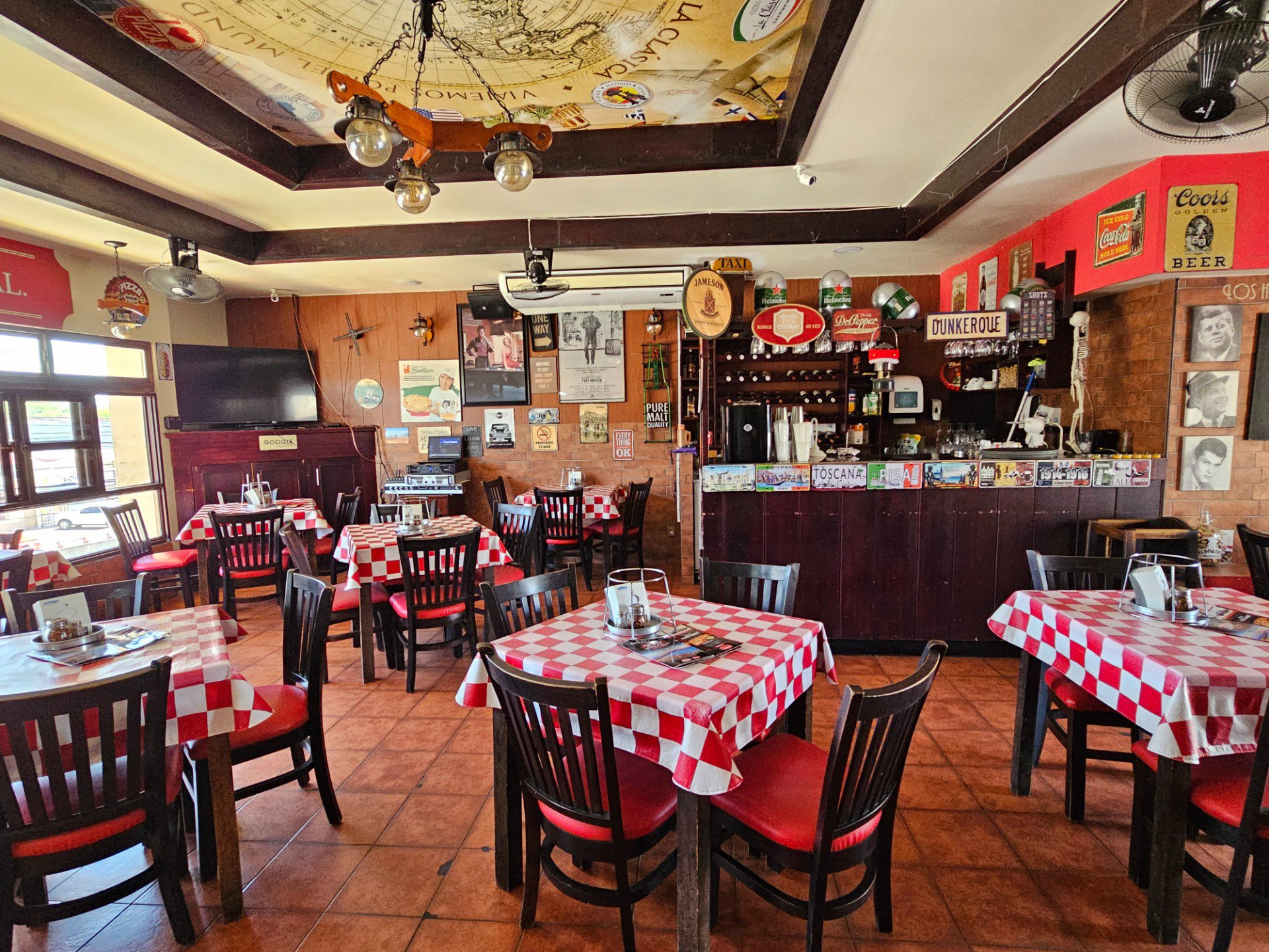 Clasica_Pizza_El_Salvador_Guatemala