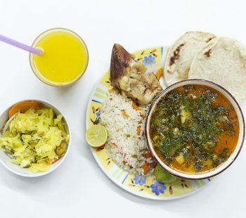 Caldo-de-gallina-Guatemala