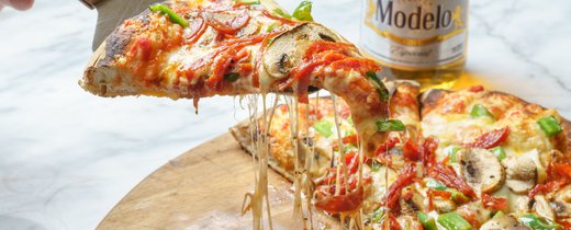 Cerveza-Modelo-Pizzeria-Vice-Restaurante-Antigua-Guatemala-Las-Vibras-1-Pizza.jpg