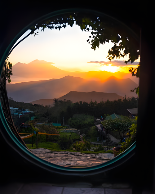 Hobbitenango_Antigua_Guatemala