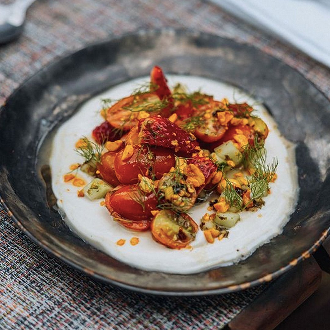 Ensalada picante de tomates y fresas de Copey.