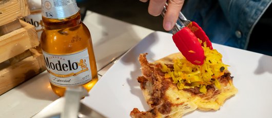 Pupuseria-Los-Cheritos-Carretera-a-El-Salvador-Ciudad-Guatemala-Pupusas-Restaurante-Salvadoreno-Cerveza-Modelo-2.jpg