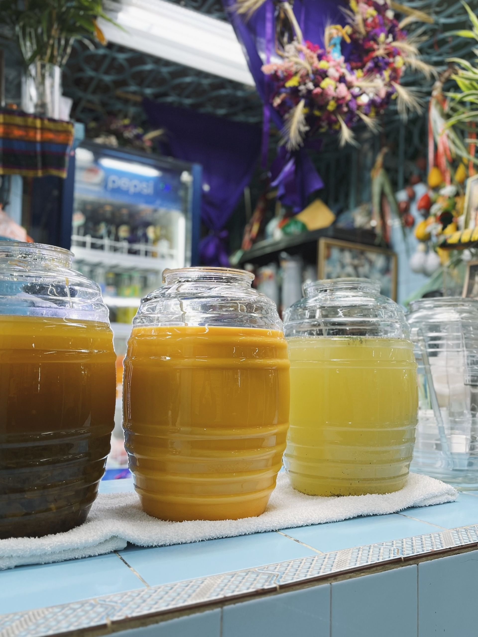 Refrescos de Chilacayote, Cremita y Carambola en Mercado Central de Guatemala - Zona 1