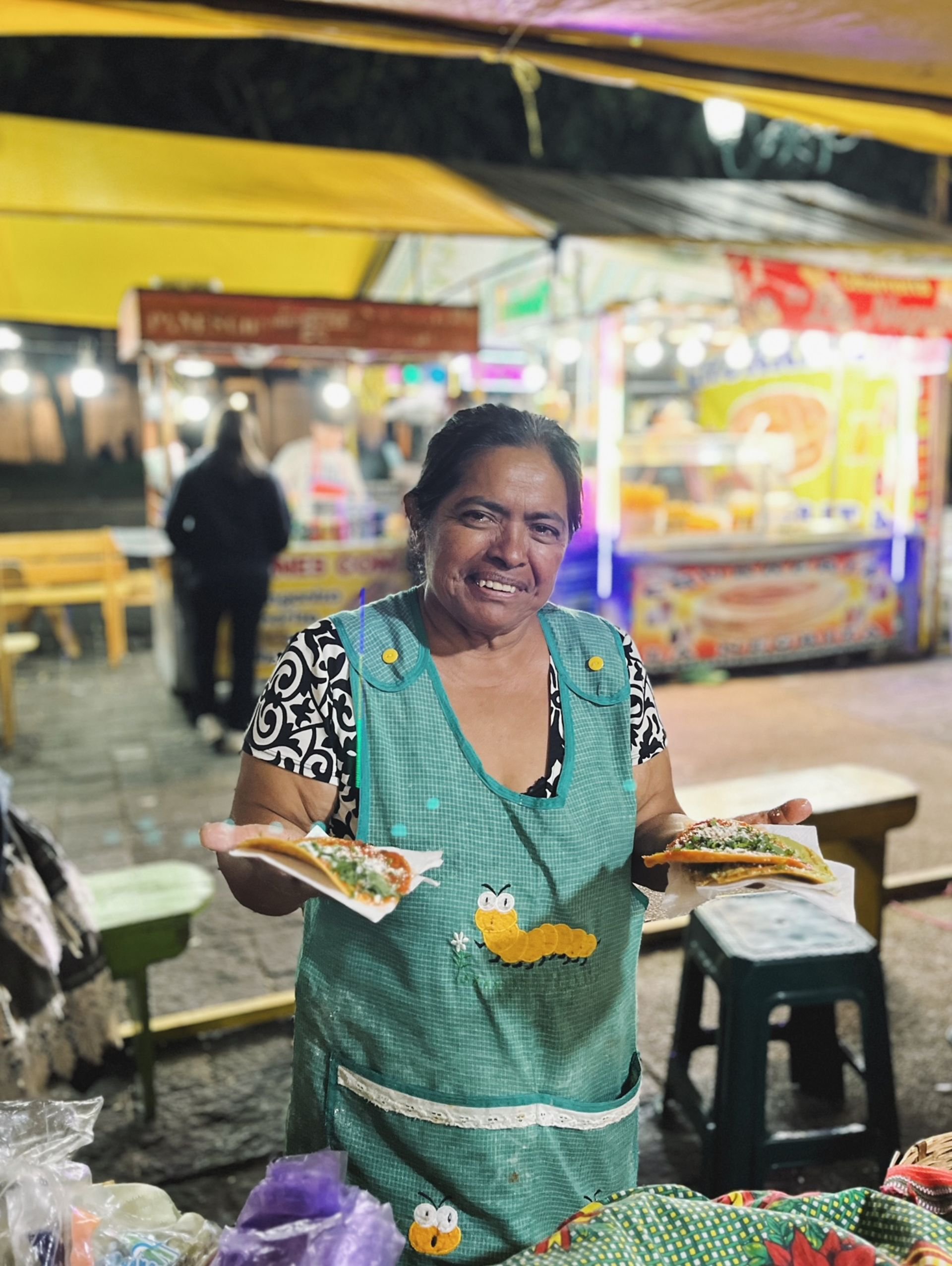 Tostadas guatemaltecas en feria tradicional de Plaza de la Constitución - Zona 1