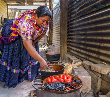 Xela-Quetzaltenango-Cocina-Tradicional-Guatemala-Receta-Quichom-Chayito-Alvarez-Chayo-11.jpg