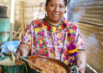 Xela-Quetzaltenango-Cocina-Tradicional-Guatemala-Pachic-Receta-Paches-Chayo-Alvarez-Chayito-4.jpg