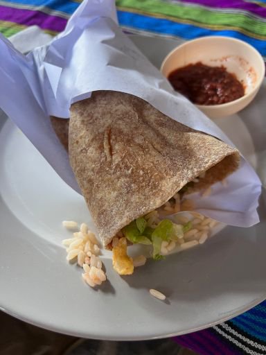 Burrito de Moonfish en San Marcos La Laguna, Atitlán