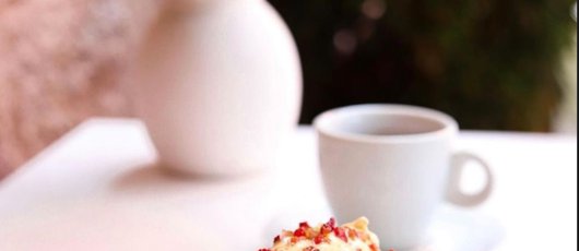 Toast de Brioche salado con huevos pochados.jpg