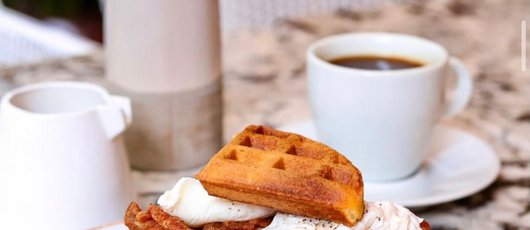 Waffle con Pollo Frito.jpg