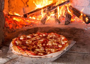 lapero-restaurante-zona-4-guatemala-pizza-4-grados-5.jpg
