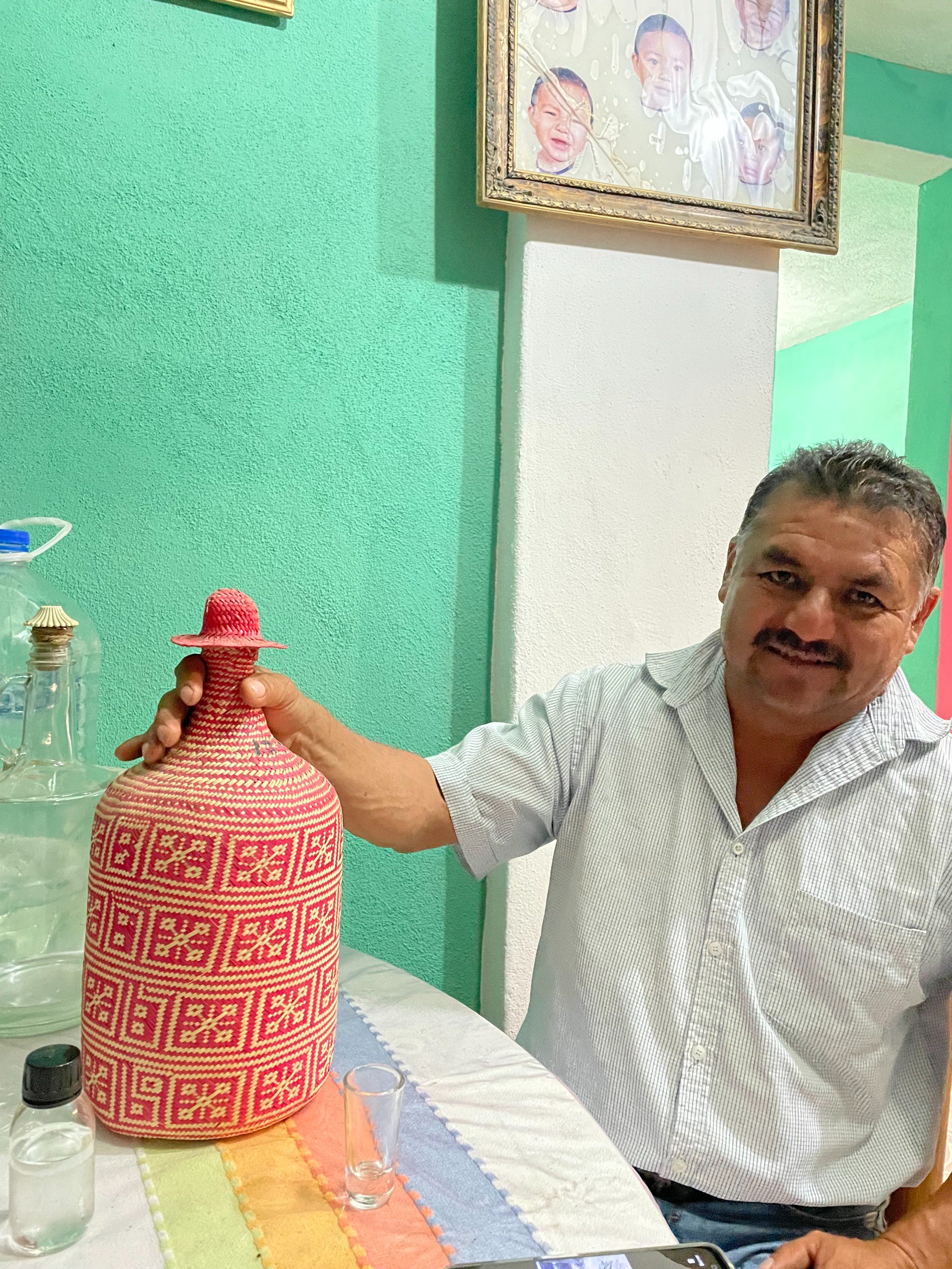 Maestro Mezcalero Agustín Güendulain Maya