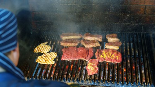 mister-menu-revista-foodie-gastronomía-guate-restaurantes-comida-ni15tamal-centro-america-capital-ciudad-media-cancha-jorge-villagran-guatemala-cerveza-modelo 6.jpg
